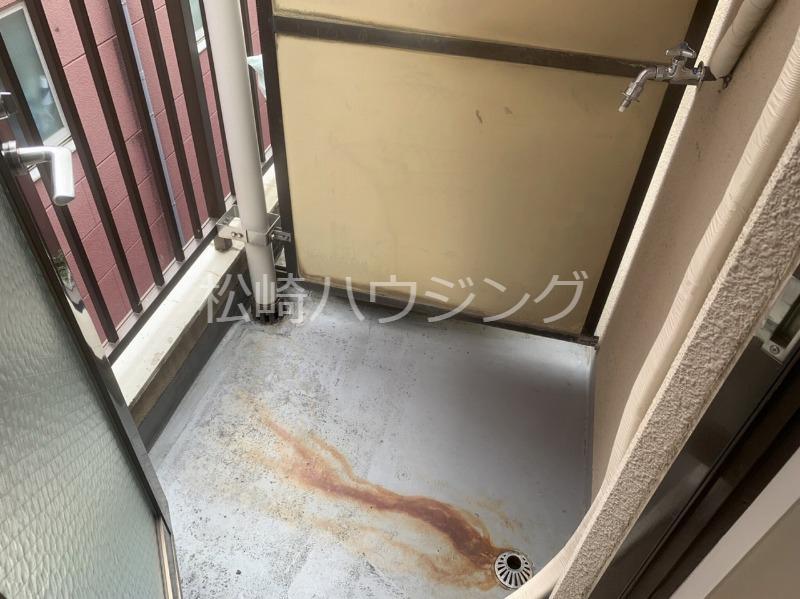 メゾン・ド・ロアイヤル バルコニー