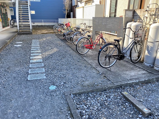 レオパレスエトワール205号室 駐輪場