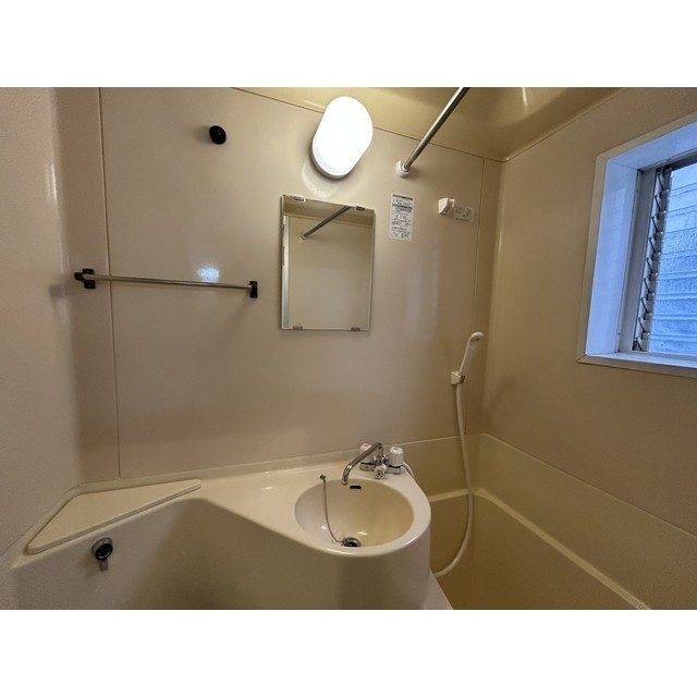 清水ハイツ202号室 内観