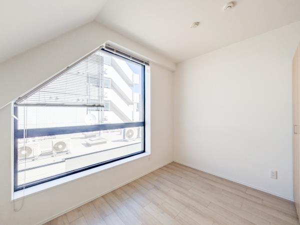 プラティーク清澄庭園 リビング