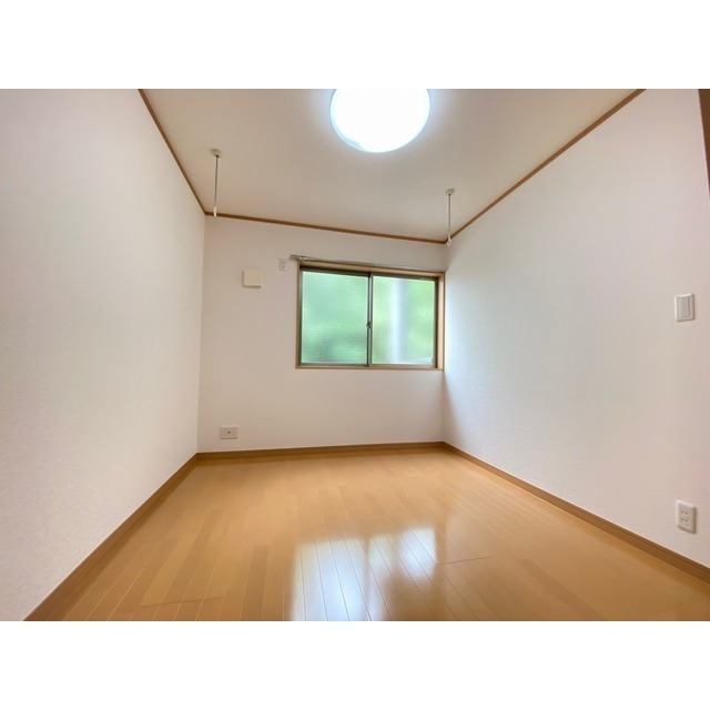 アムール シュシュ 内観