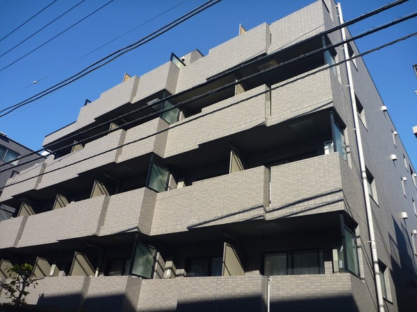 ルーブル高田馬場 外観
