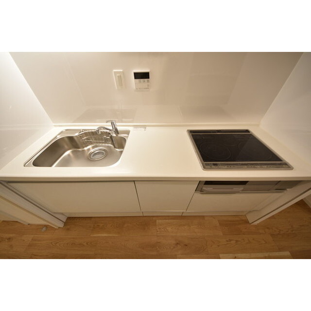 グランパセオ代々木上原0101号室 内観