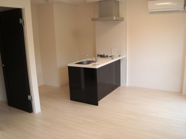 スリジェ（Cerisier） リビング