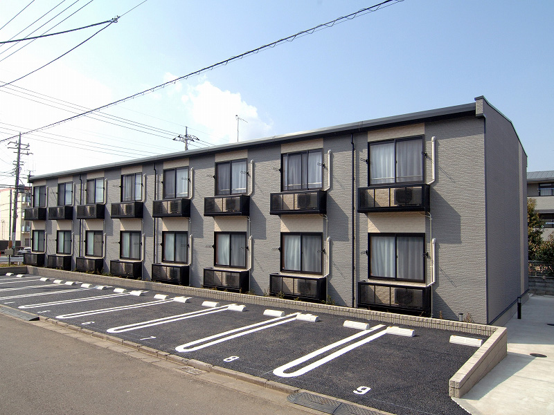 レオパレスサンハイツＣの外観画像