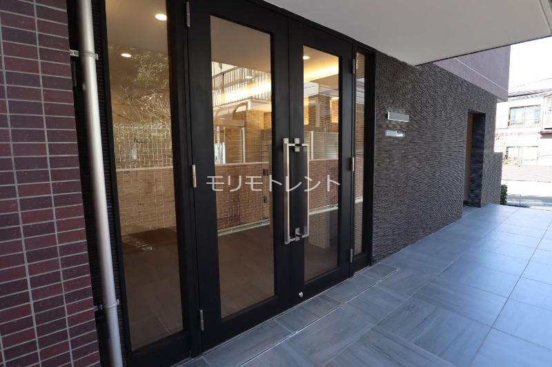 THE CLASS EXCLUSIVE RESIDENCE地下1階 エントランス