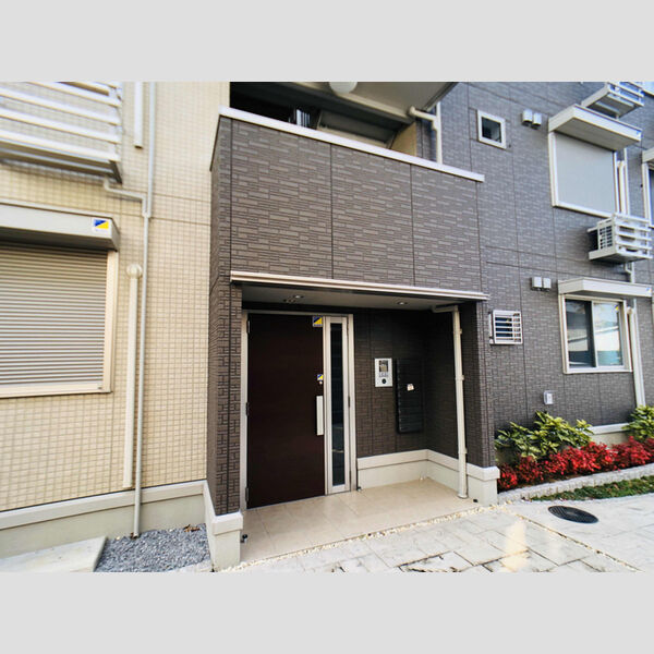 ラ・フレーズ エントランス