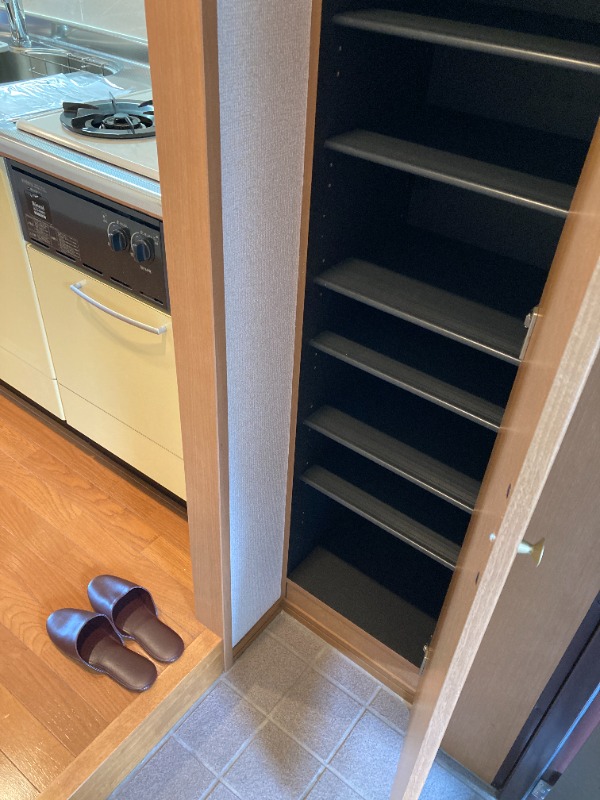 メゾンドエクレール 玄関