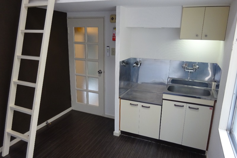 プラザドゥミハルA棟 内観