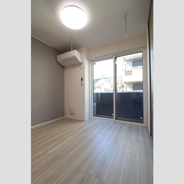 D-comodo深大寺北町101号室 居室