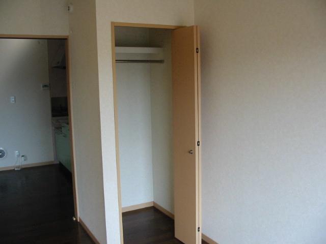 ガーデンハイツ 収納