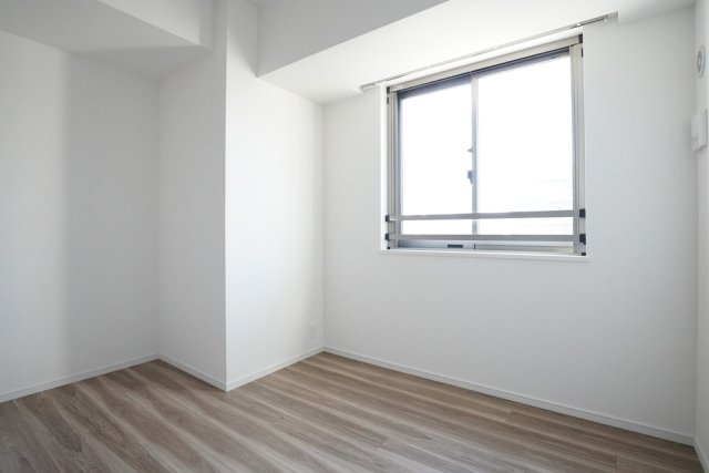 ＨＡＲＵＭＩ　ＦＬＡＧ　ＰＡＲＫ　ＶＩＬＬＡＧＥ　Ｂ棟16階 洋室2