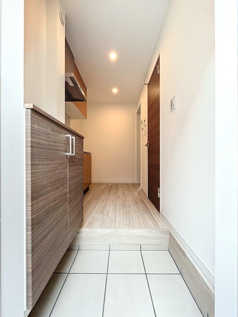 ソルナ西巣鴨1階 玄関