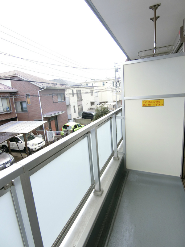 リブリ・東寺尾東台3階 バルコニー