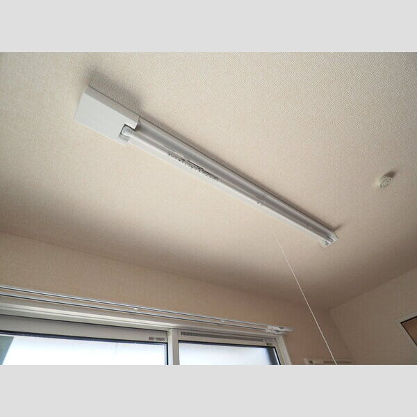 ルミエール206号室 室内物干し