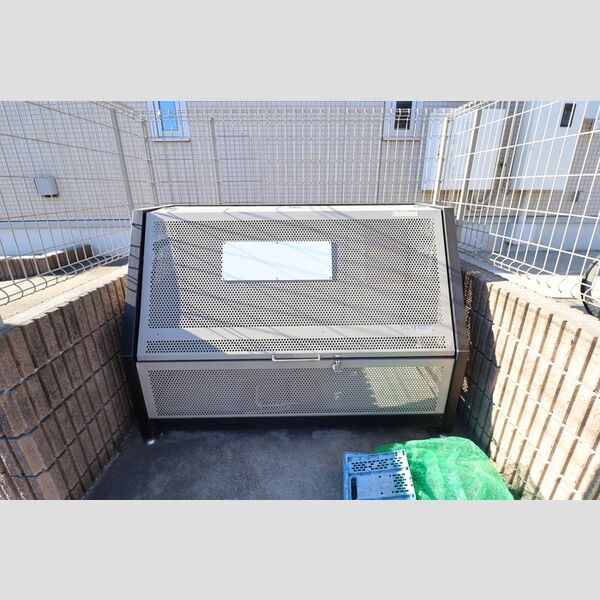 アマービレ　B棟102号室 ゴミ置き場