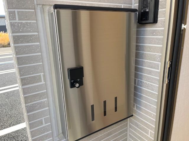 サニーサイド103号室 宅配BOX