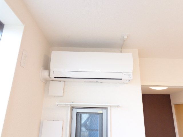 フローリッシュ・ガーデン102号室 同建物別部屋の参考画像