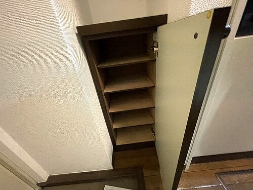 シティーレックス 下駄箱