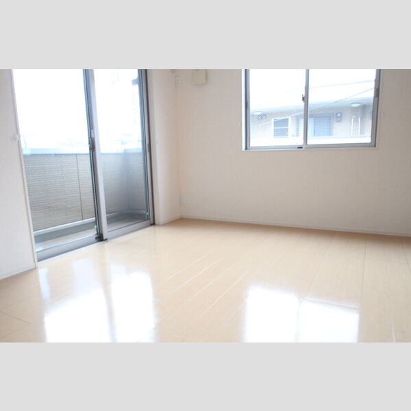 カーサニコルⅤ201号室 バルコニーがある6帖の洋室