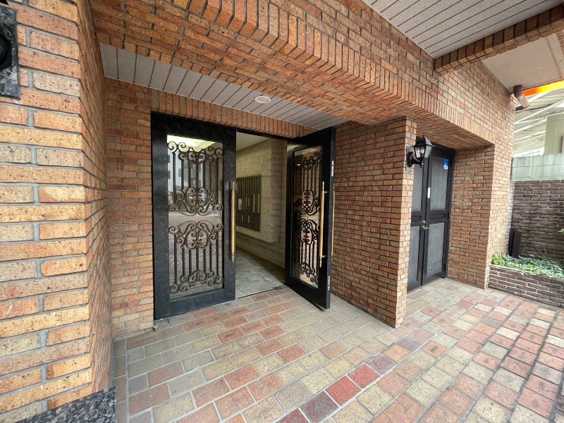 トーシンフェニックス田町6階 エントランス