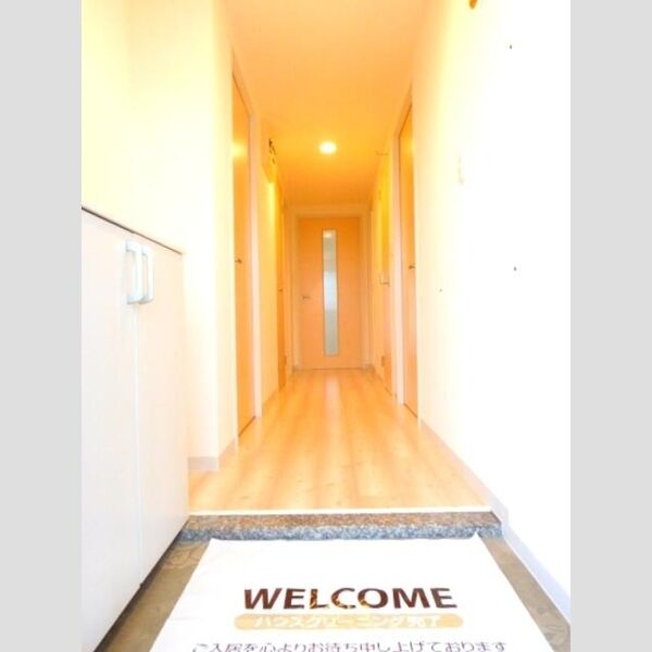 ワイズエメリールU1204号室 玄関