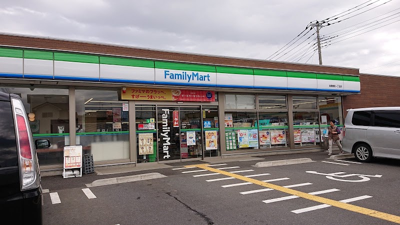 岩槻区東町1丁目 戸建 【コンビニエンスストア】ファミリーマート 岩槻東町一丁目店まで307ｍ