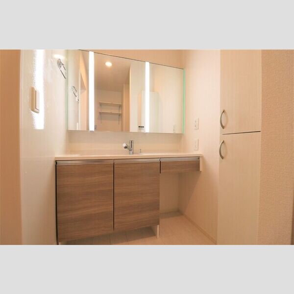 アロサール　Ⅱ 洗髪洗面化粧台