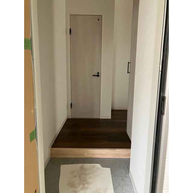 パラディメゾンあふり301号室 玄関