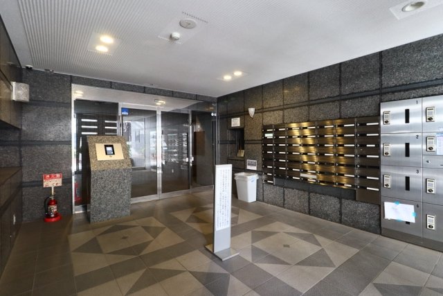 ルーブル野方弐番館 エントランス