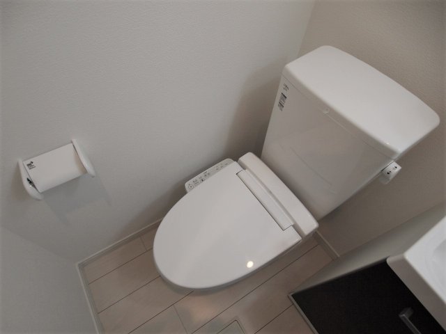 ベイルーム瀬谷Ⅱ101号室 トイレ