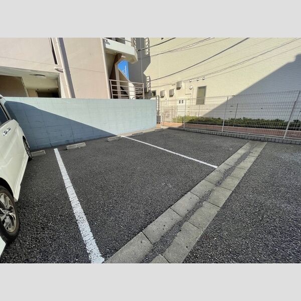 Sun Park City 東日暮里303号室 駐車場