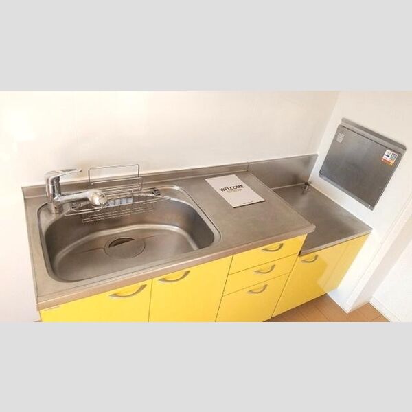 ステラ・ウノ キッチン