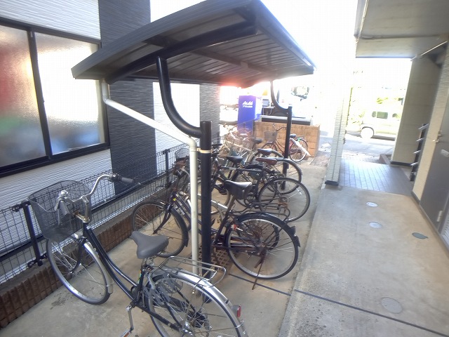 レオパレスサニーハイツ102号室 冷蔵庫・電子レンジ