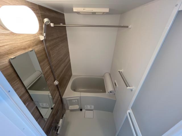 マルベリー・リーブス バス