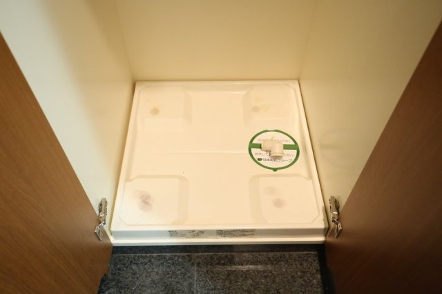 ルーブル上鷺宮 室内洗濯機置場