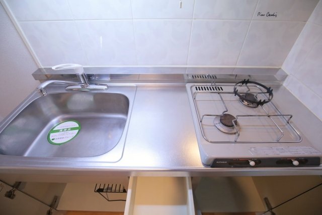 ガーデンクレスト１７１４3階 システムキッチン(2口ガスコンロ)