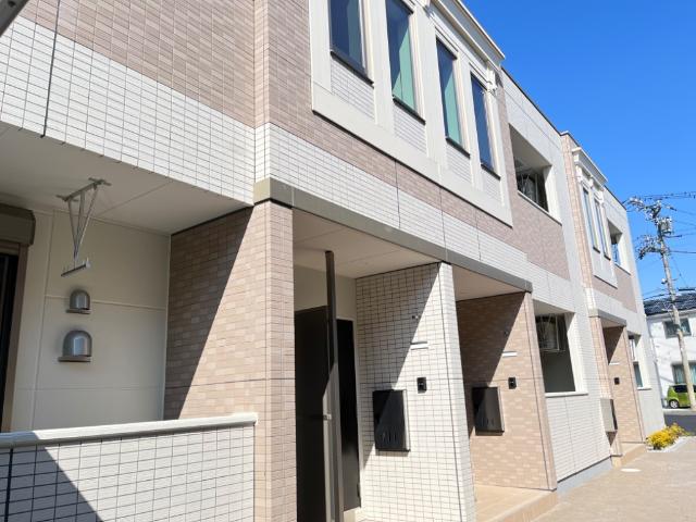 リバーテラス・田名 外観写真（昼）