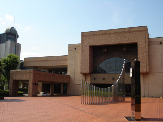 ディア・リリー 市民文化会館まで560ｍ