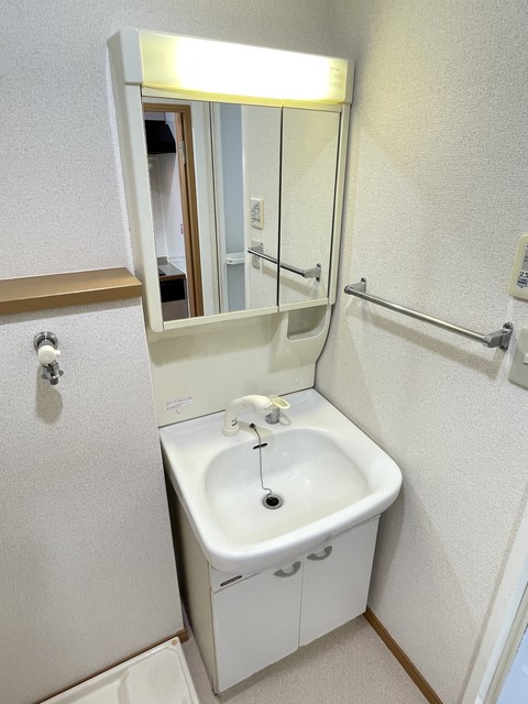 アメニティハイム 同物件の別居室写真です