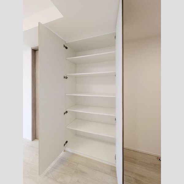 S-RESIDENCE東浦和agua104号室 リビング