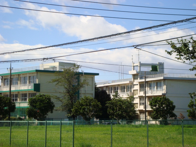 シンフォニー 小倉小学校まで750ｍ