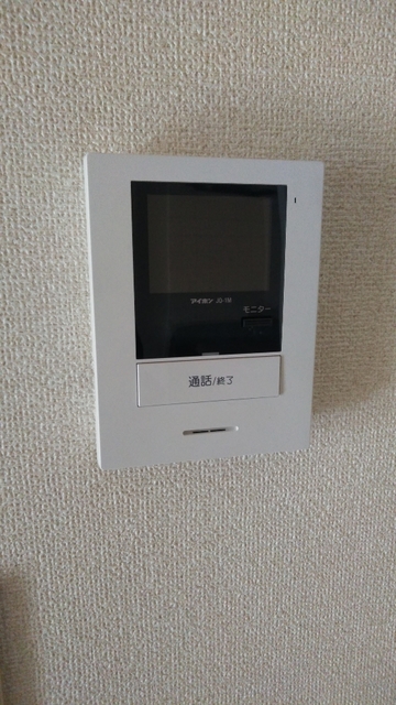 グランバニア0102号室 モニター付インターホン（室内）