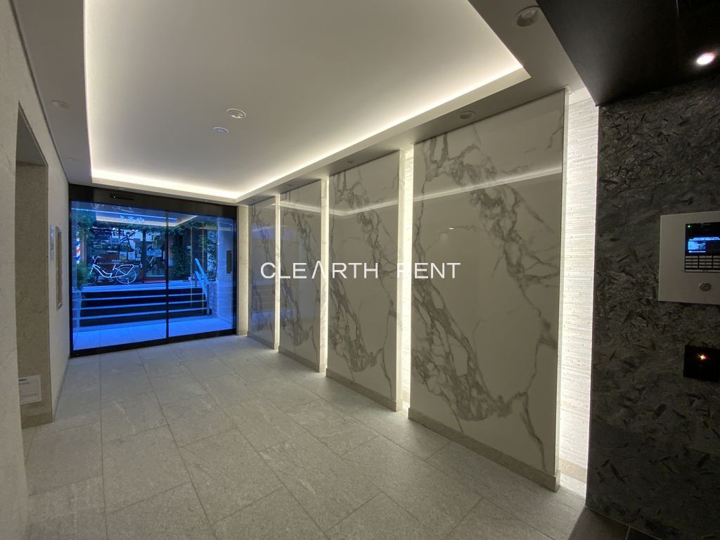 コンシェリア池袋 ＴＨＥ ＲＥＳＩＤＥＮＣＥ ＷＥＳＴ1階 高級感のあるエントランスホール