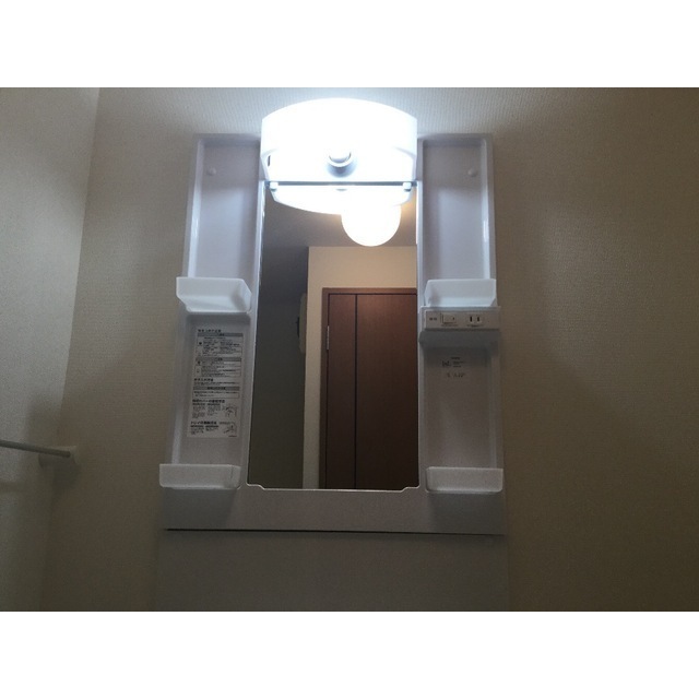 シャトール田口金沢八景501号室 内観