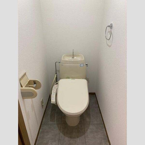 リヴェールコート　A/B/C/D/E トイレ