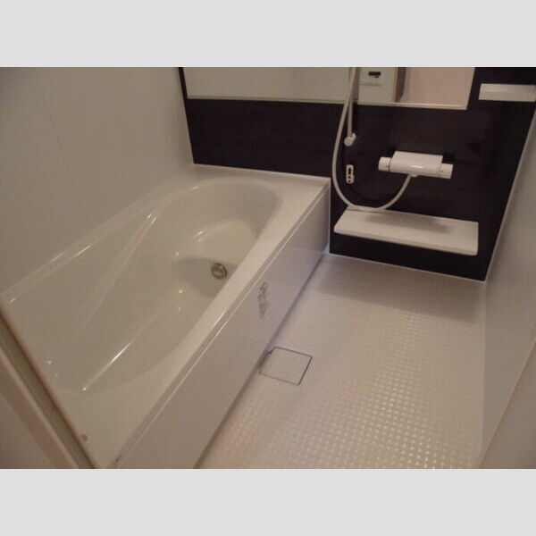 モアニおおたか202号室 浴室