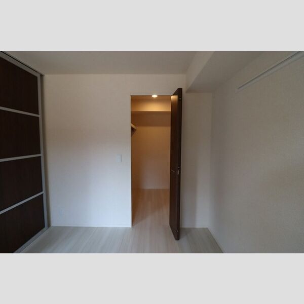 ライフマンションA・B　B206号室 ウォークインクローゼット