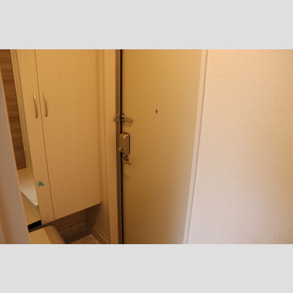 ファミユD 玄関