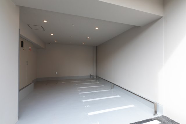 プラウドフラット渋谷笹塚703号室 駐車場